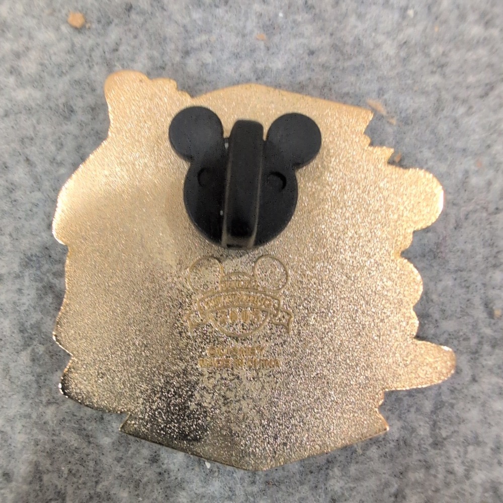 Disney Animal Kingdom Lodge Pin Mickey Mouse Goofy 2007 Official Trading Pin - Picture 3 of 3